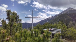 im Hintergrund: Blaser